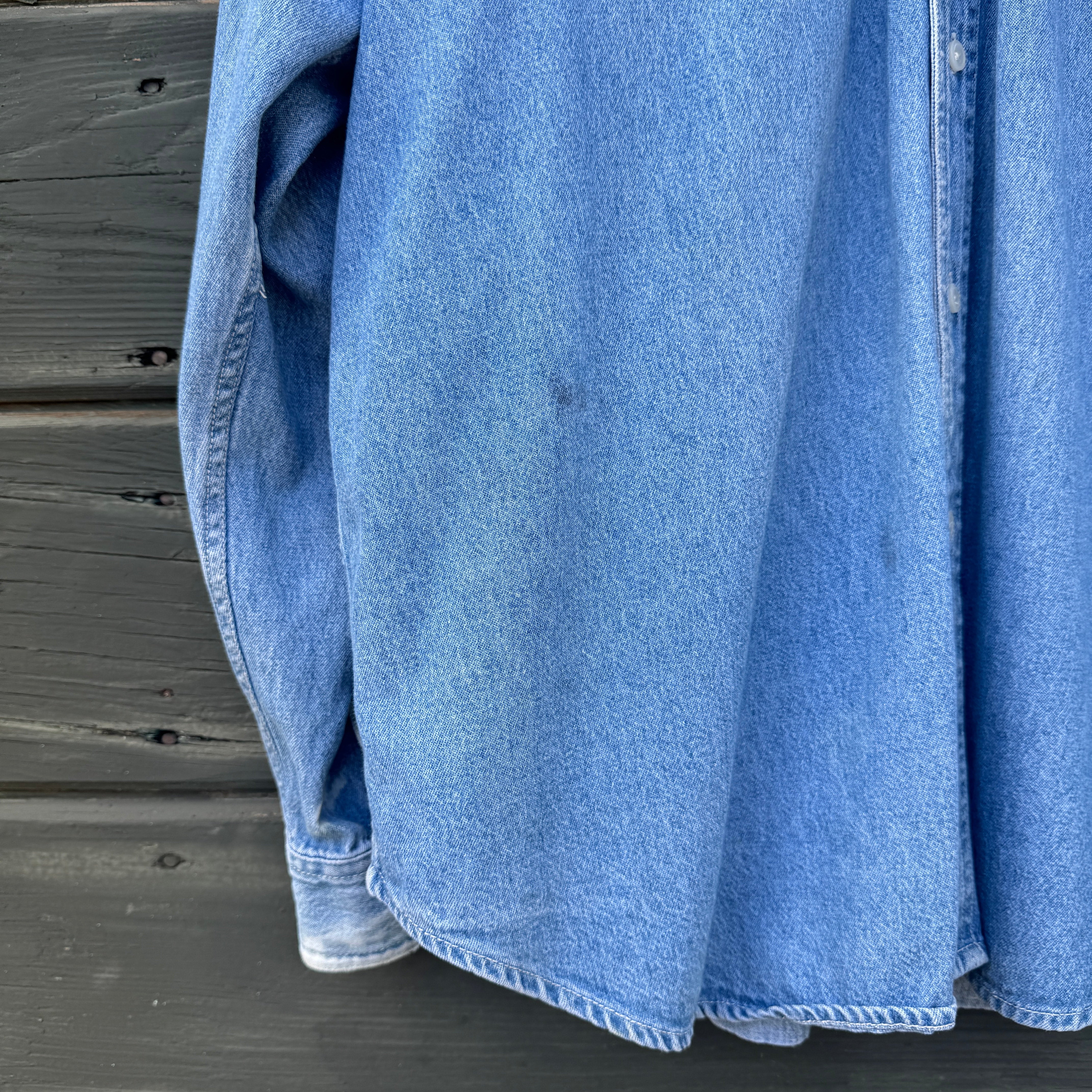 Vintage 1990s Disney Seven Dwarves Embroidered Denim Shirt